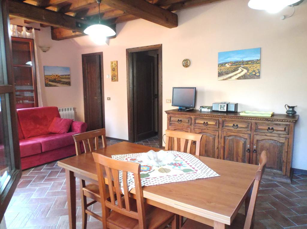 Apartments Borgo Toscano Gambassi Terme Habitación foto